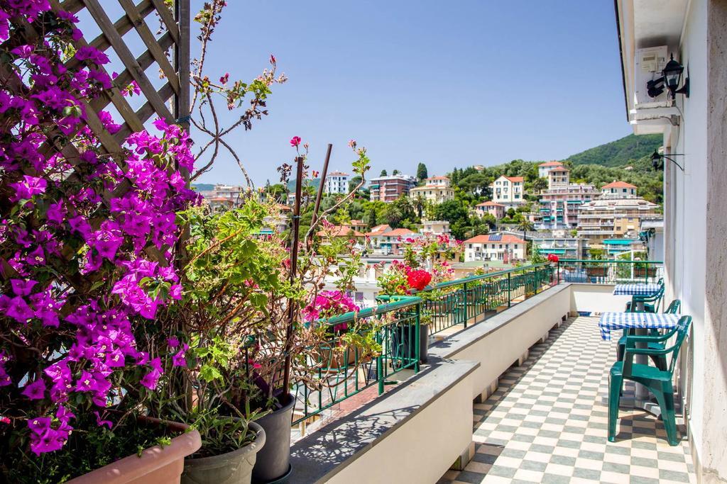 Attic Apartment Rapallo Eksteriør billede